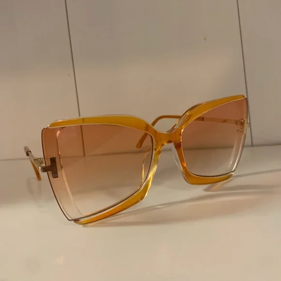 Oversized Orange Yellow and Gold Fashion Sunglasses!! - Picture 5 of 16